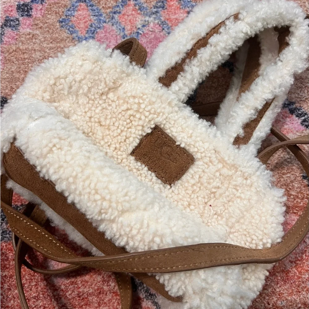 Telfar x Uggs small shopping tote - Picture 2 of 4